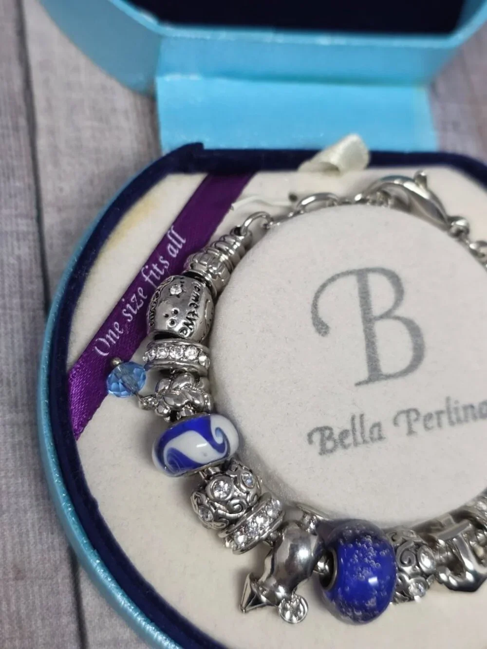 Women's Bracelet, Bella Perlina, One Size Fits All, Decorative Color Stones, New